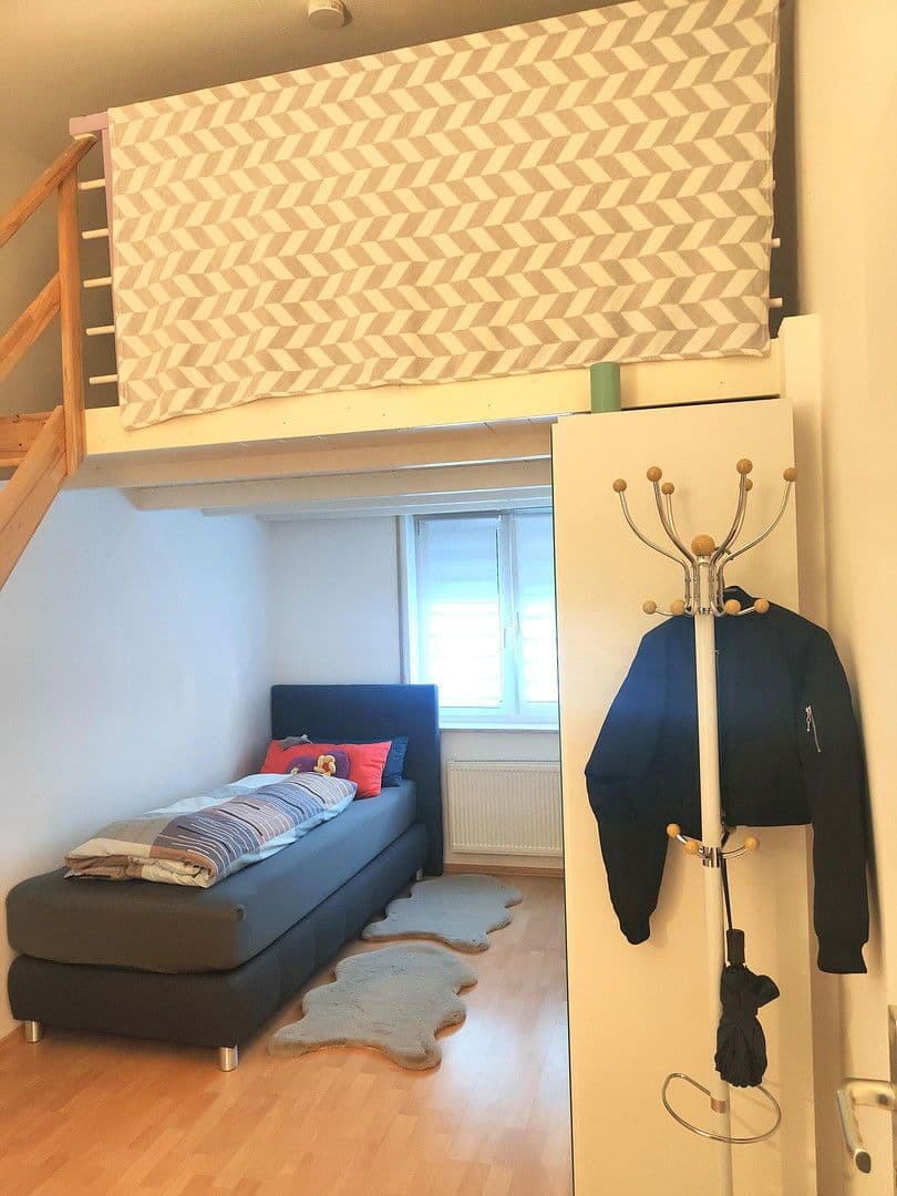 Prodej domu 136 m², pozemek 144 m², Sophie Tschorn Str. 71, Stuttgart, Bádensko-Württembersko Prodej domu 136 m², pozemek 144 m², Sophie Tschorn Str. 71, Stuttgart, Bádensko-Württembersko