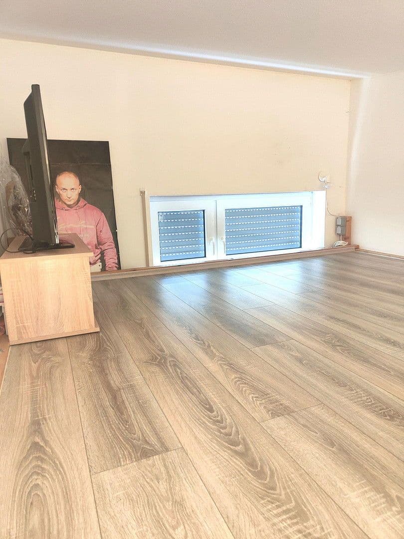 Prodej domu 136 m², pozemek 144 m², Sophie Tschorn Str. 71, Stuttgart, Bádensko-Württembersko Prodej domu 136 m², pozemek 144 m², Sophie Tschorn Str. 71, Stuttgart, Bádensko-Württembersko