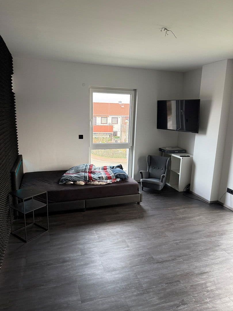 Prodej domu 160 m², pozemek 806 m², Scheppauer Weg 15, Königslutter am Elm, Dolní Sasko Prodej domu 160 m², pozemek 806 m², Scheppauer Weg 15, Königslutter am Elm, Dolní Sasko