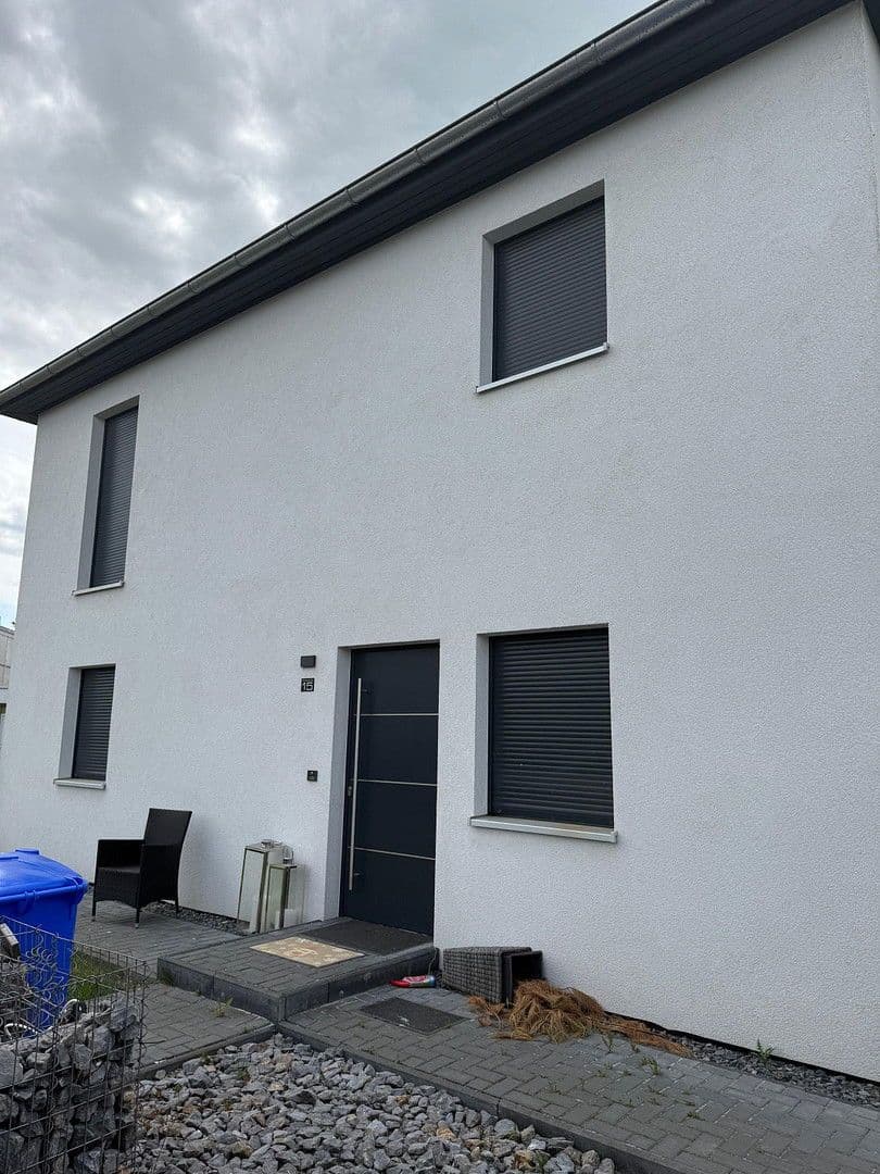 Prodej domu 160 m², pozemek 806 m², Scheppauer Weg 15, Königslutter am Elm, Dolní Sasko Prodej domu 160 m², pozemek 806 m², Scheppauer Weg 15, Königslutter am Elm, Dolní Sasko