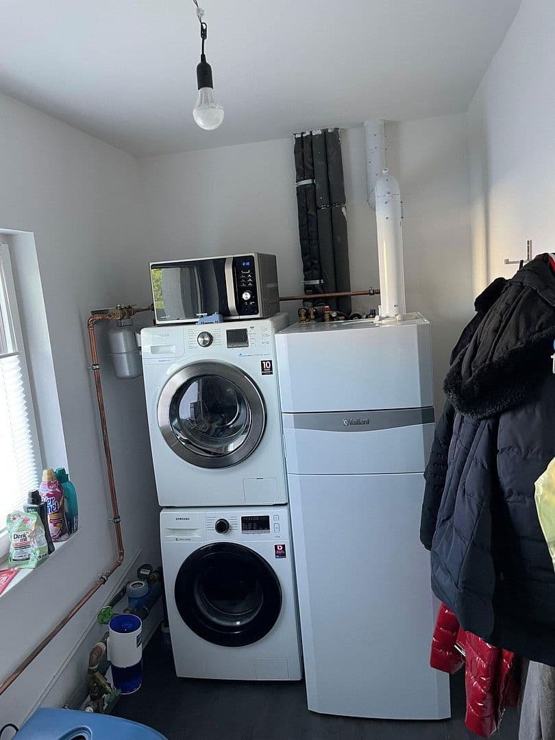 Prodej domu 160 m², pozemek 806 m², Scheppauer Weg 15, Königslutter am Elm, Dolní Sasko Prodej domu 160 m², pozemek 806 m², Scheppauer Weg 15, Königslutter am Elm, Dolní Sasko