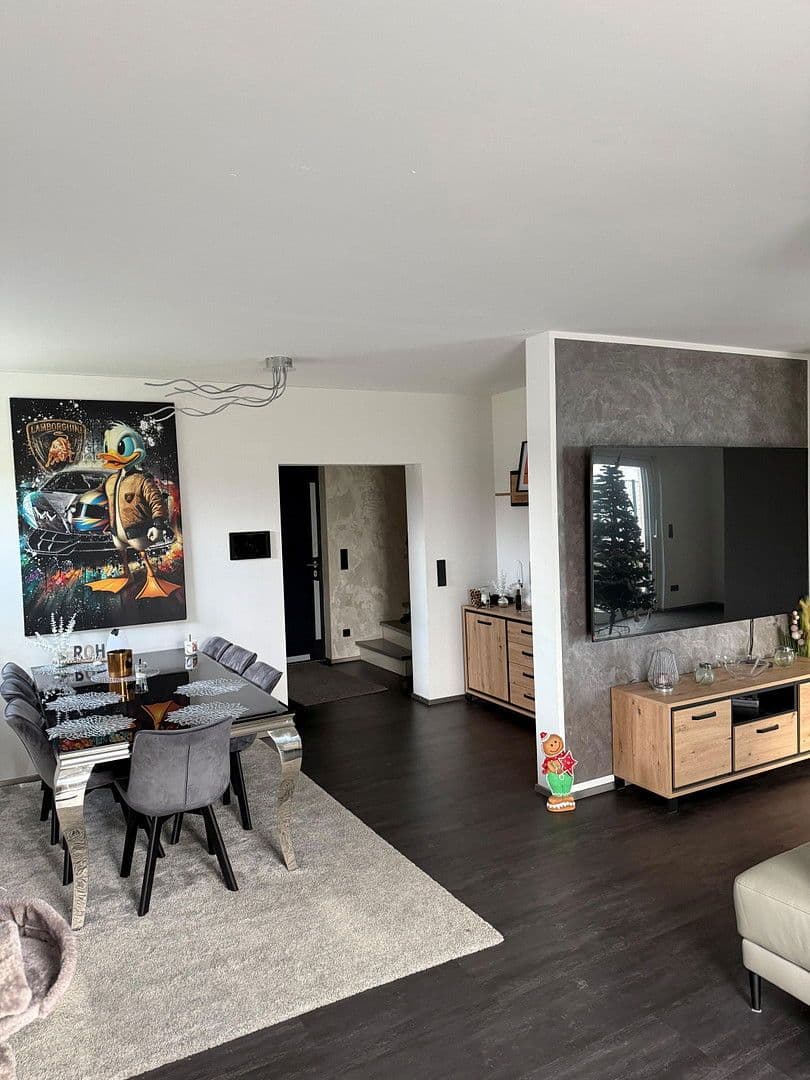 Prodej domu 160 m², pozemek 806 m², Scheppauer Weg 15, Königslutter am Elm, Dolní Sasko Prodej domu 160 m², pozemek 806 m², Scheppauer Weg 15, Königslutter am Elm, Dolní Sasko