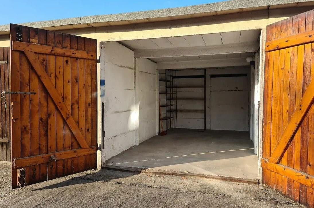 Pronájem garáže, Zwickauer Straße 16-18, Dresden, Sasko Pronájem garáže, Zwickauer Straße 16-18, Dresden, Sasko