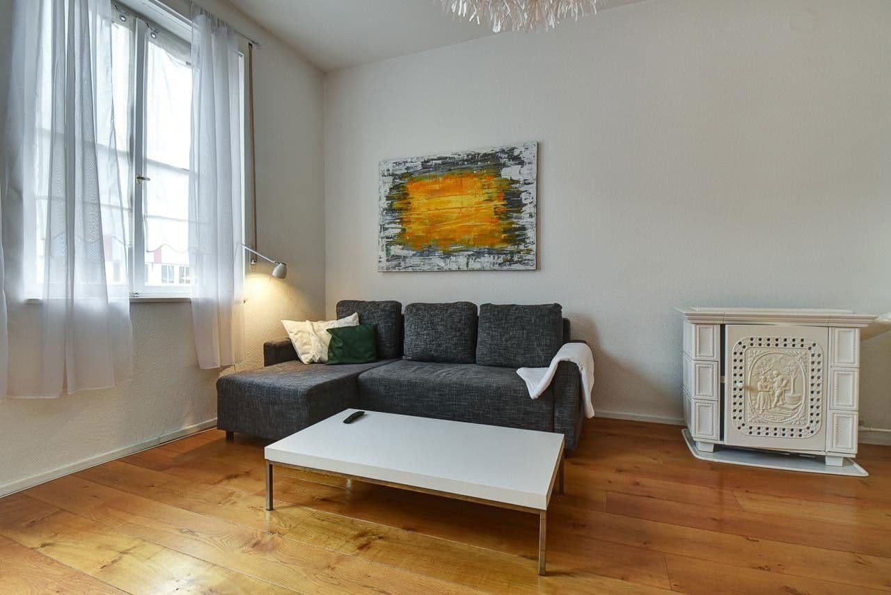 Pronájem bytu 2+1 52 m², Stuttgart, Bádensko-Württembersko Pronájem bytu 2+1 52 m², Stuttgart, Bádensko-Württembersko