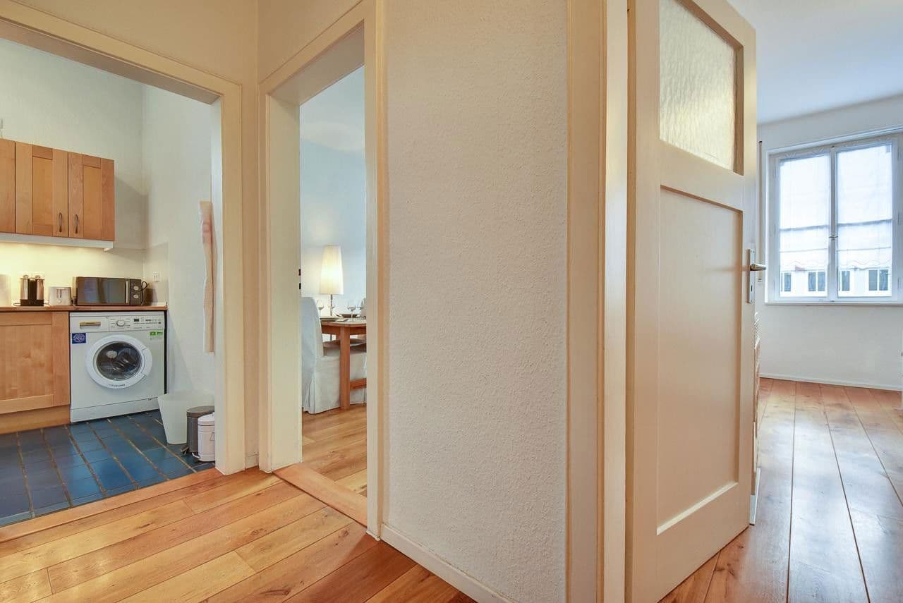 Pronájem bytu 2+1 52 m², Stuttgart, Bádensko-Württembersko Pronájem bytu 2+1 52 m², Stuttgart, Bádensko-Württembersko