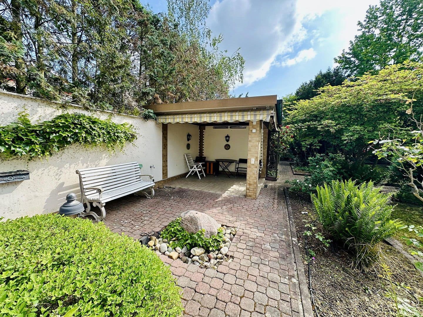 Prodej domu 300 m², pozemek 688 m², Wiesenstraße, Offenbach am Main, Hessen Prodej domu 300 m², pozemek 688 m², Wiesenstraße, Offenbach am Main, Hessen