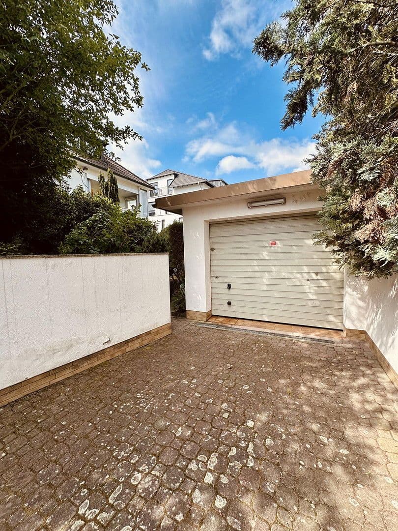 Prodej domu 300 m², pozemek 688 m², Wiesenstraße, Offenbach am Main, Hessen Prodej domu 300 m², pozemek 688 m², Wiesenstraße, Offenbach am Main, Hessen