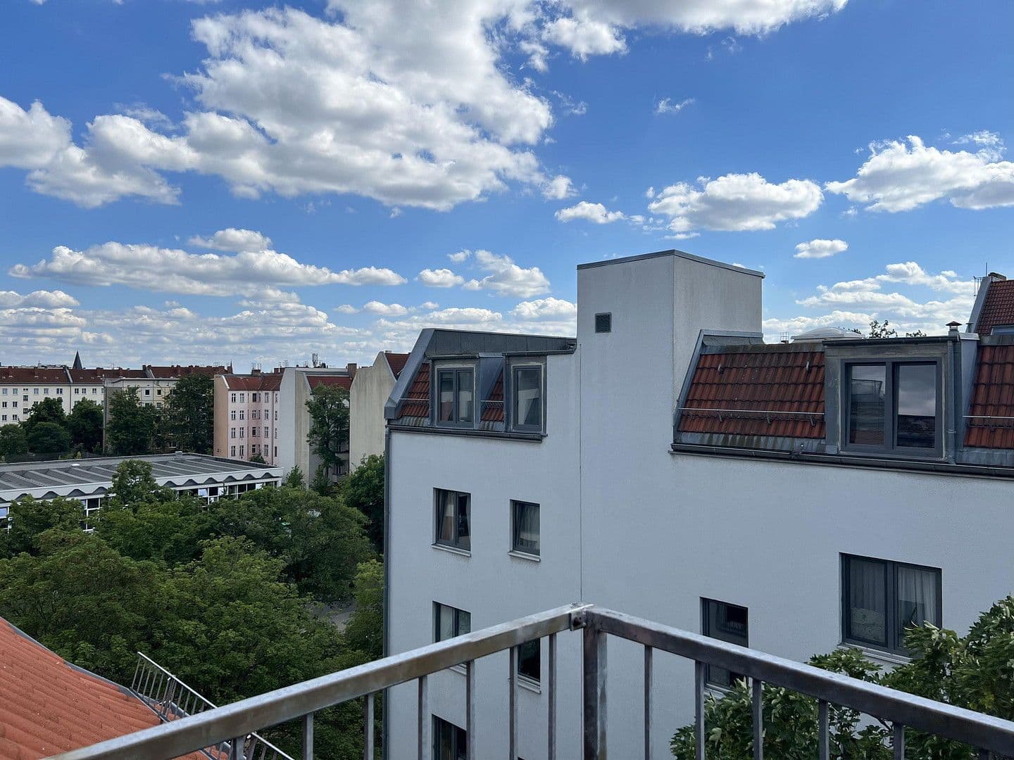 Prodej bytu 1+1 29 m², Bernhardt Lichten Berg Str 13, Berlin, Berlín Prodej bytu 1+1 29 m², Bernhardt Lichten Berg Str 13, Berlin, Berlín