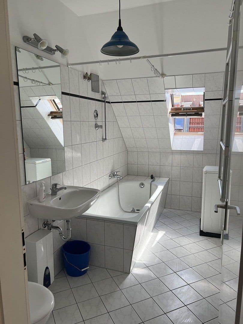 Prodej bytu 1+1 29 m², Bernhardt Lichten Berg Str 13, Berlin, Berlín Prodej bytu 1+1 29 m², Bernhardt Lichten Berg Str 13, Berlin, Berlín