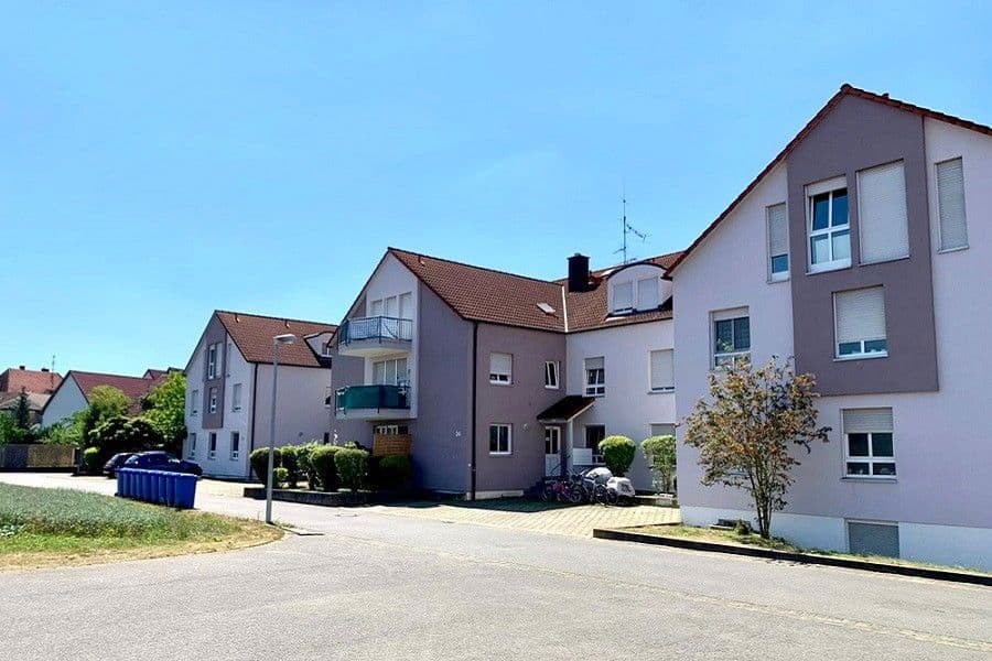 Pronájem bytu 1+1 45 m², Fliederweg 24, Zellingen, Bavorsko Pronájem bytu 1+1 45 m², Fliederweg 24, Zellingen, Bavorsko