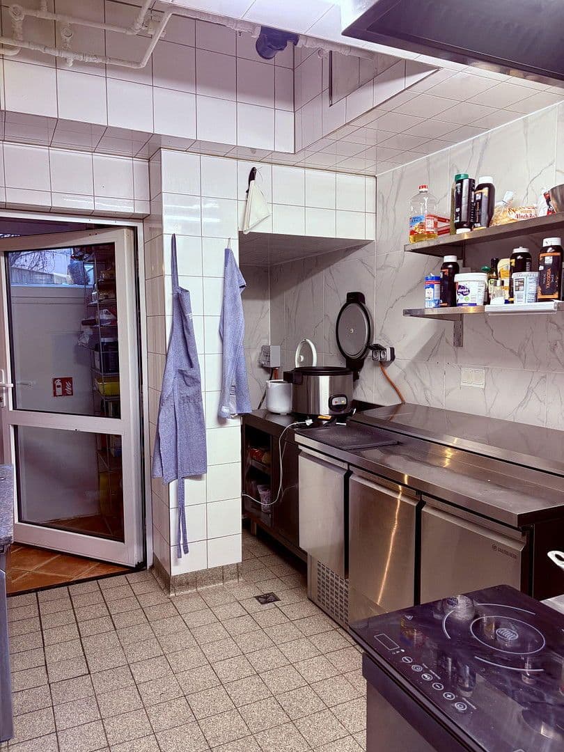 Pronájem nebytového prostoru 104 m², Fürstenriederstaße 8, München, Bavorsko Pronájem nebytového prostoru 104 m², Fürstenriederstaße 8, München, Bavorsko