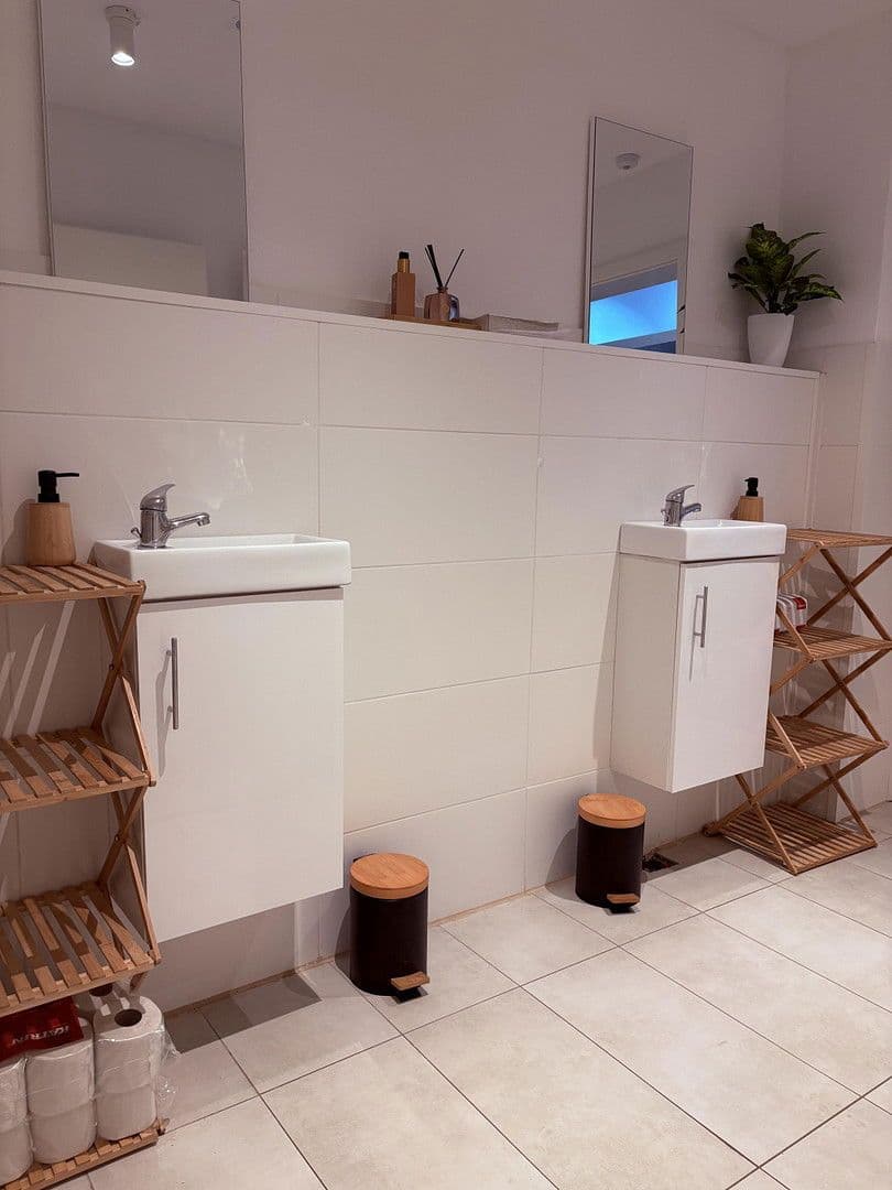 Pronájem nebytového prostoru 104 m², Fürstenriederstaße 8, München, Bavorsko Pronájem nebytového prostoru 104 m², Fürstenriederstaße 8, München, Bavorsko