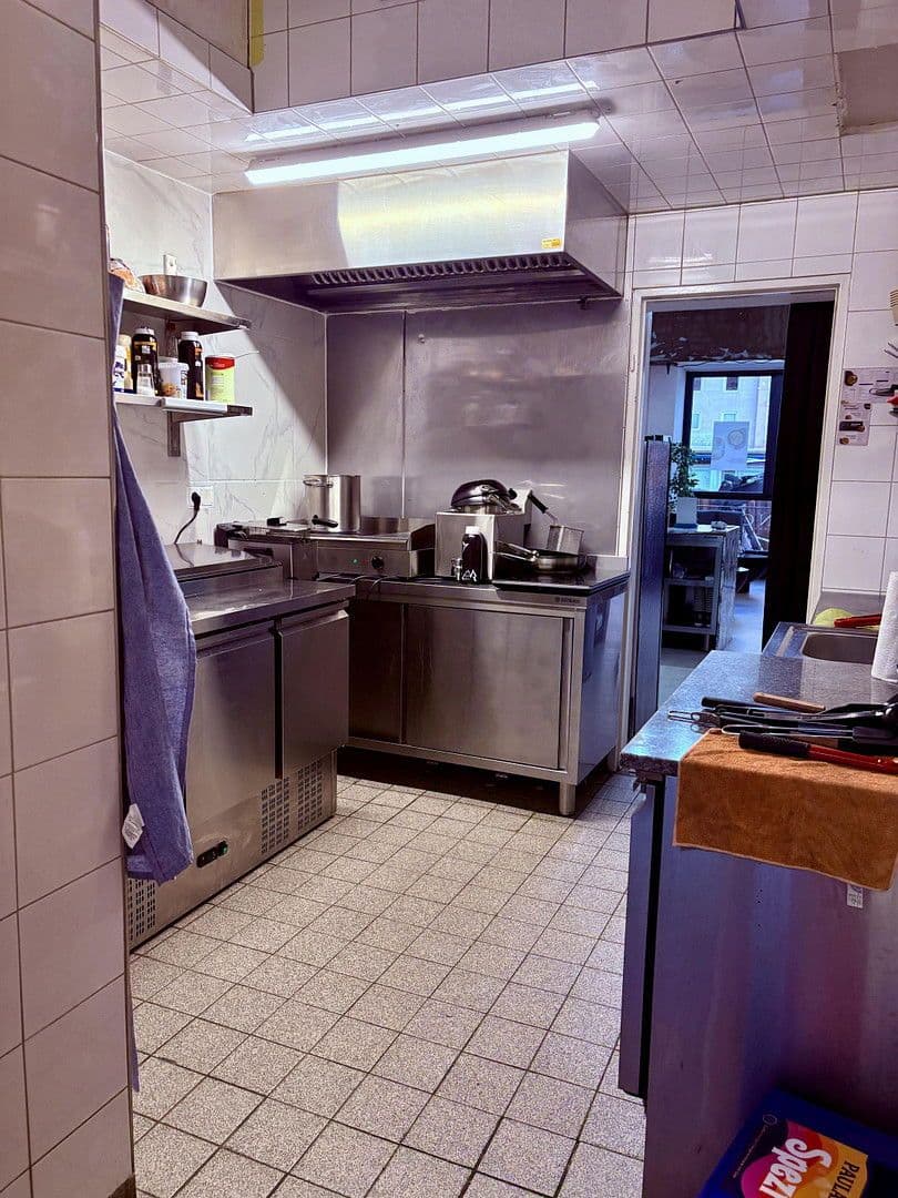 Pronájem nebytového prostoru 104 m², Fürstenriederstaße 8, München, Bavorsko Pronájem nebytového prostoru 104 m², Fürstenriederstaße 8, München, Bavorsko