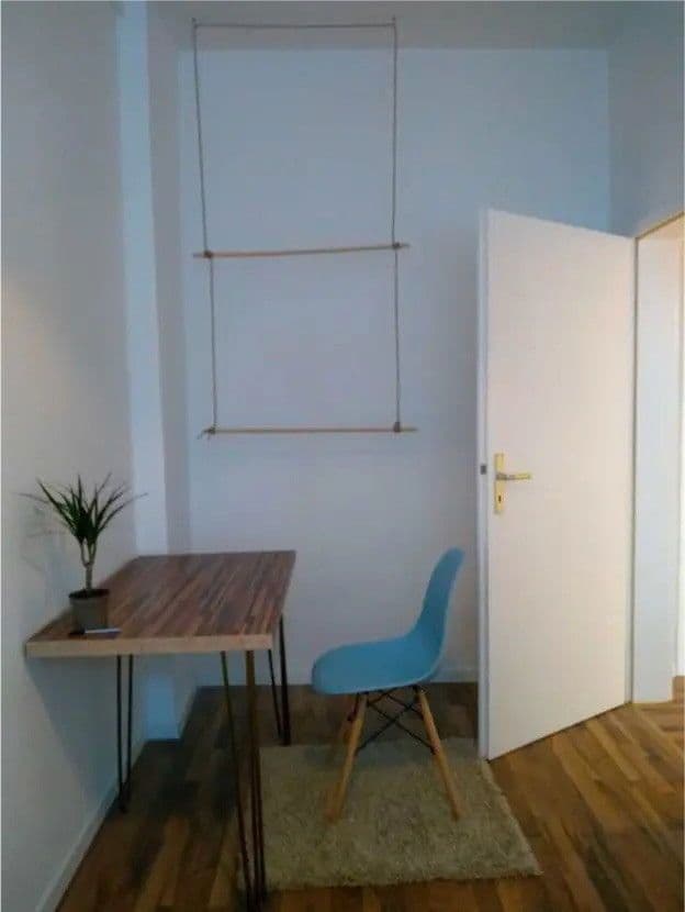 Pronájem bytu 2+1 45 m², Uhlandstrasse 17, Leipzig, Sasko Pronájem bytu 2+1 45 m², Uhlandstrasse 17, Leipzig, Sasko