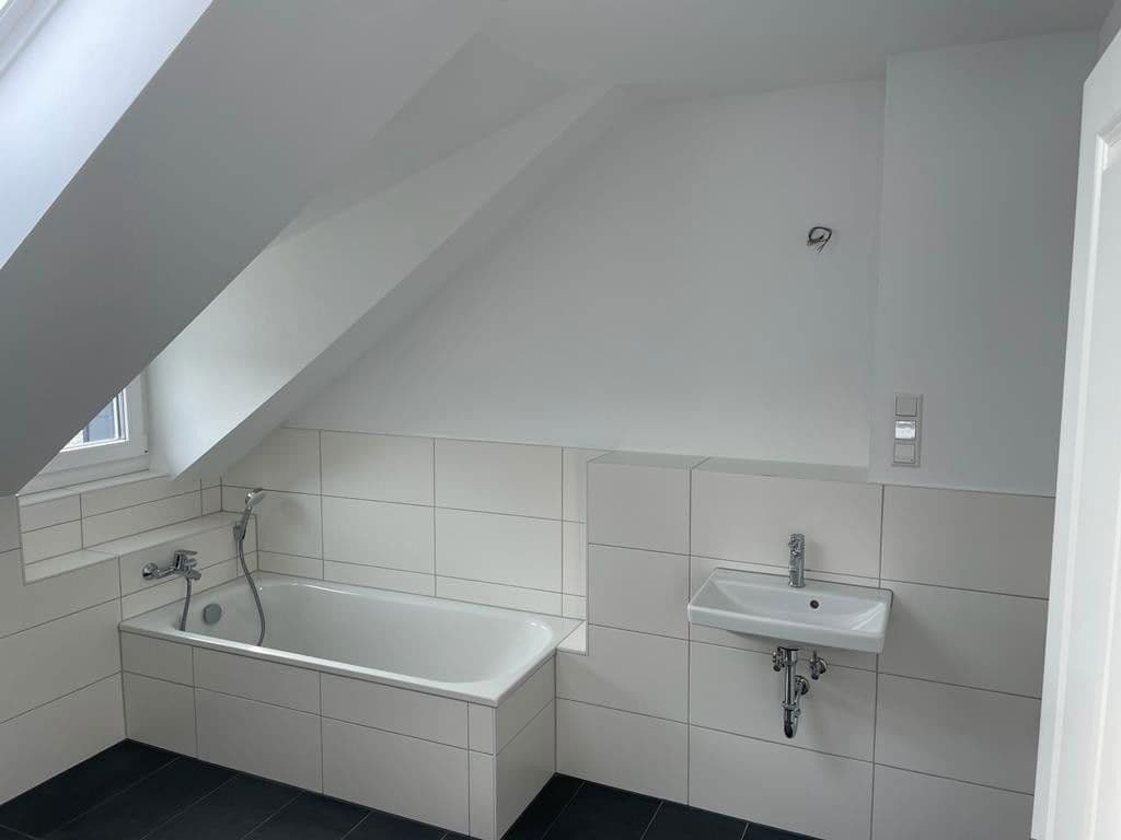 Pronájem bytu 4+1 132 m², Sulzbacherstr 14, Bad Soden am Taunus, Hessen Pronájem bytu 4+1 132 m², Sulzbacherstr 14, Bad Soden am Taunus, Hessen