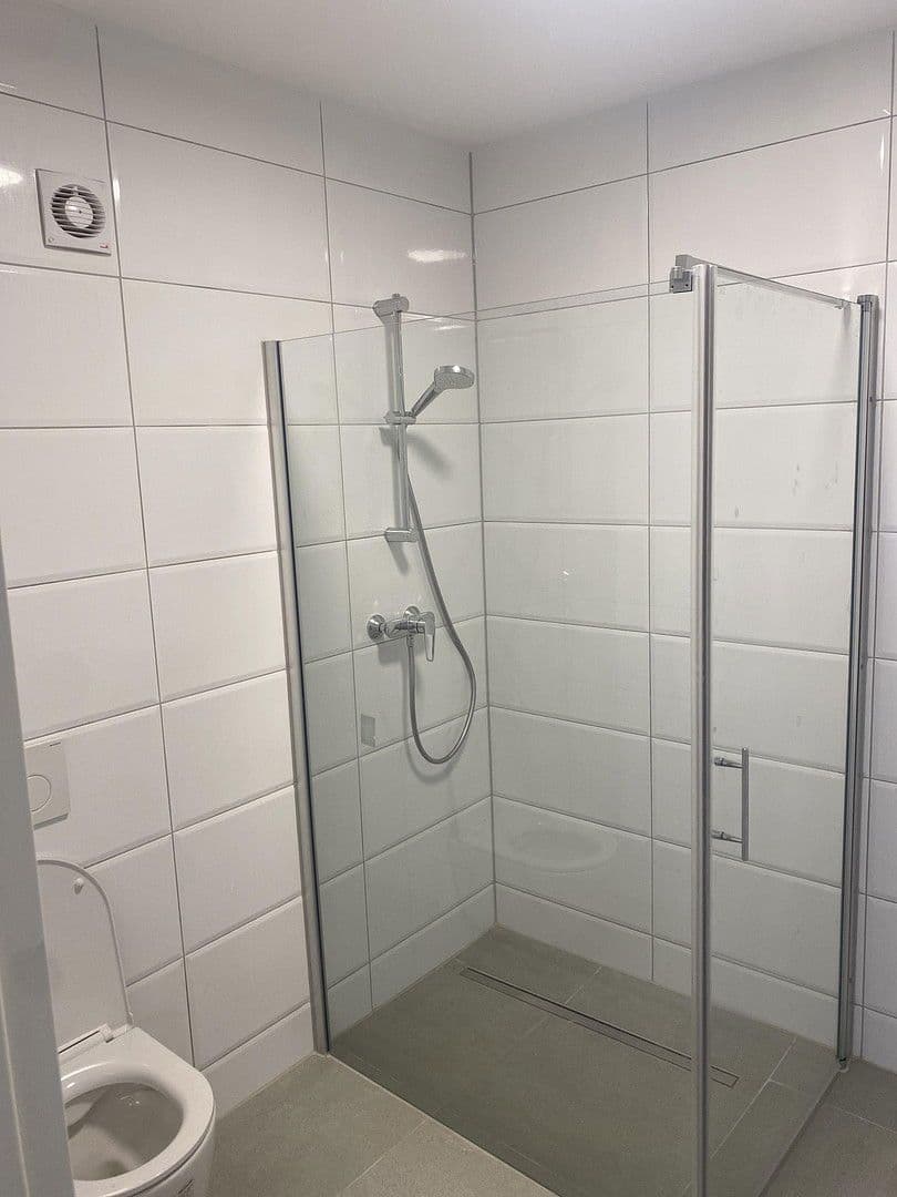 Pronájem bytu 3+1 70 m², Wissersheimerweg 8a, Erftstadt, Severní Porýní-Vestfálsko Pronájem bytu 3+1 70 m², Wissersheimerweg 8a, Erftstadt, Severní Porýní-Vestfálsko