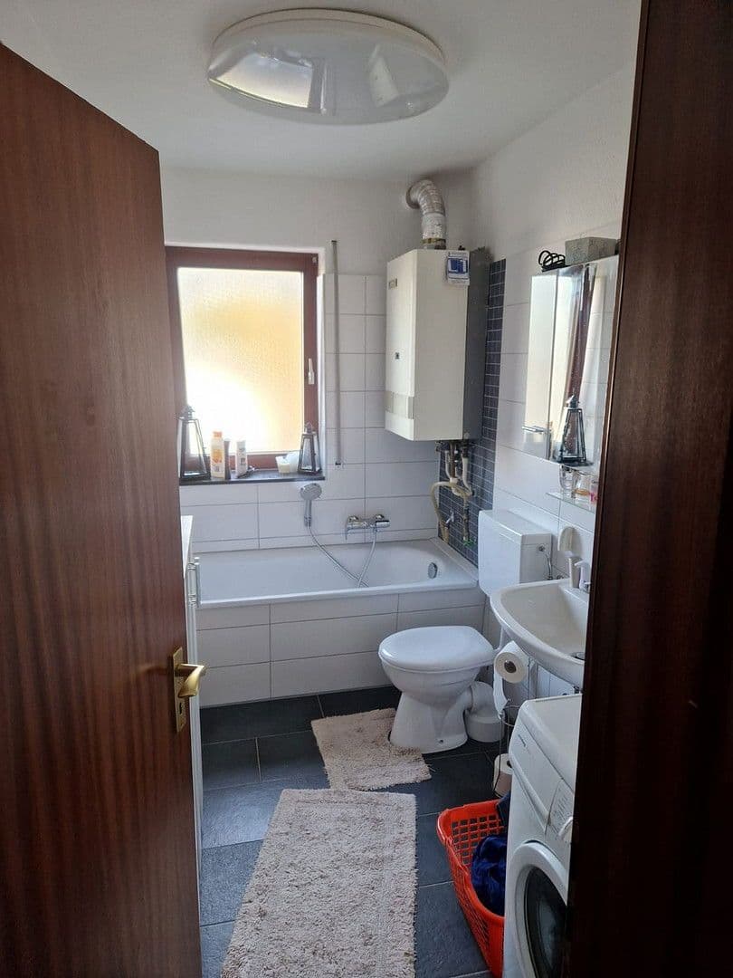 Pronájem bytu 3+1 79 m², Asternweg 1A, Bad Gandersheim, Dolní Sasko Pronájem bytu 3+1 79 m², Asternweg 1A, Bad Gandersheim, Dolní Sasko