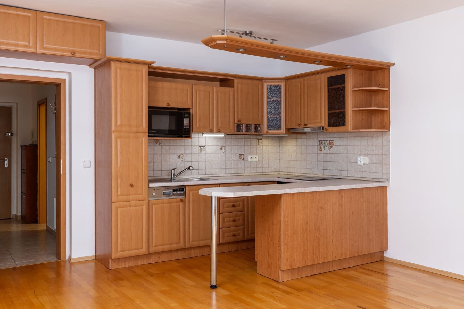 Pronájem bytu 1+kk 39 m², Jemnická, Praha, Praha Pronájem bytu 1+kk 39 m², Jemnická, Praha, Praha