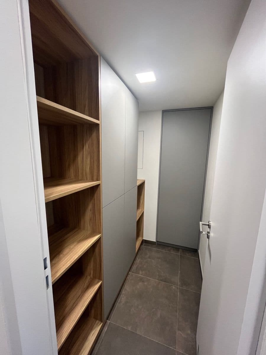 Pronájem bytu 1+kk 38 m², Malešická, Praha, Praha Pronájem bytu 1+kk 38 m², Malešická, Praha, Praha