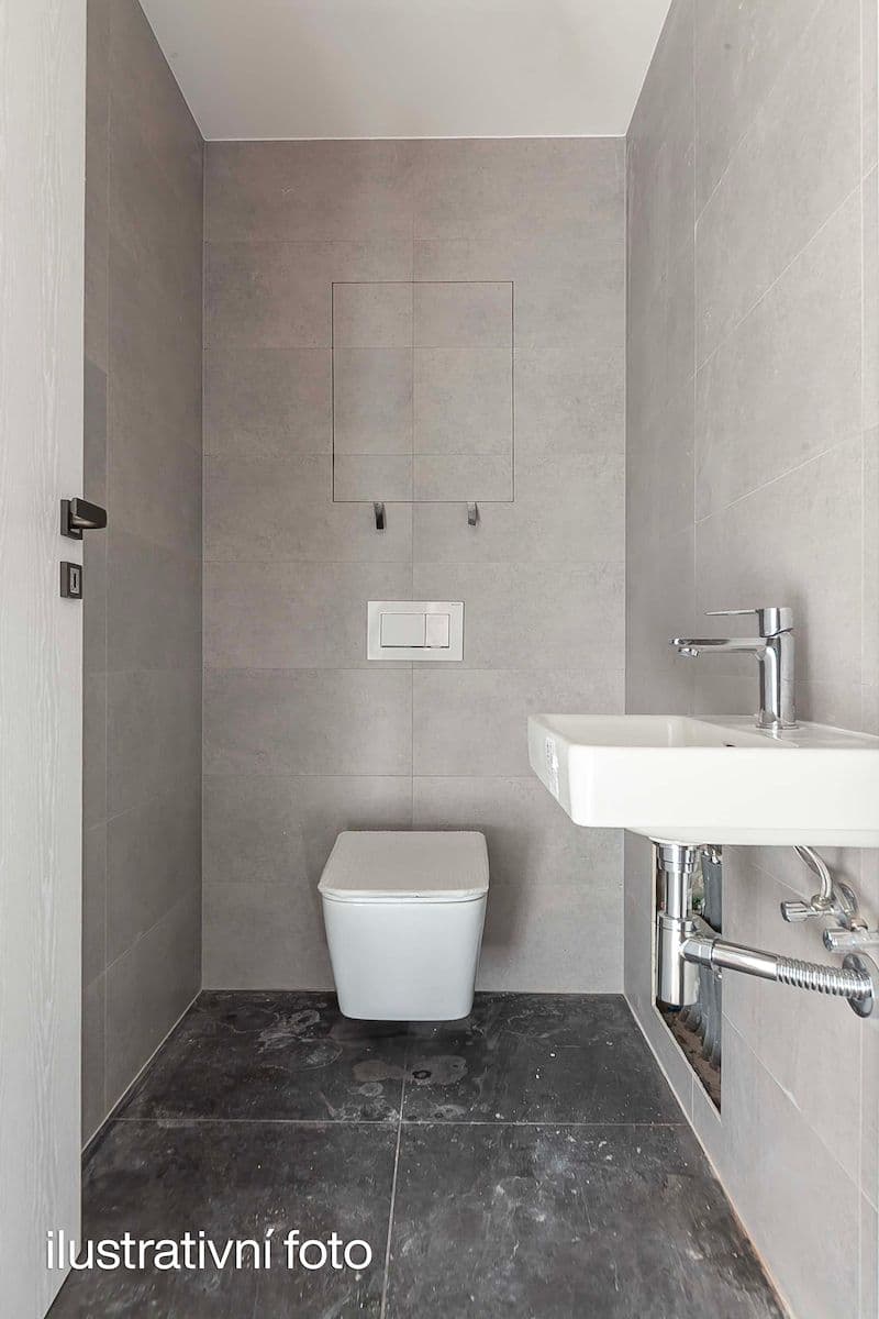 Prodej bytu 41 m², U Hotelu, Praha, Praha Prodej bytu 41 m², U Hotelu, Praha, Praha