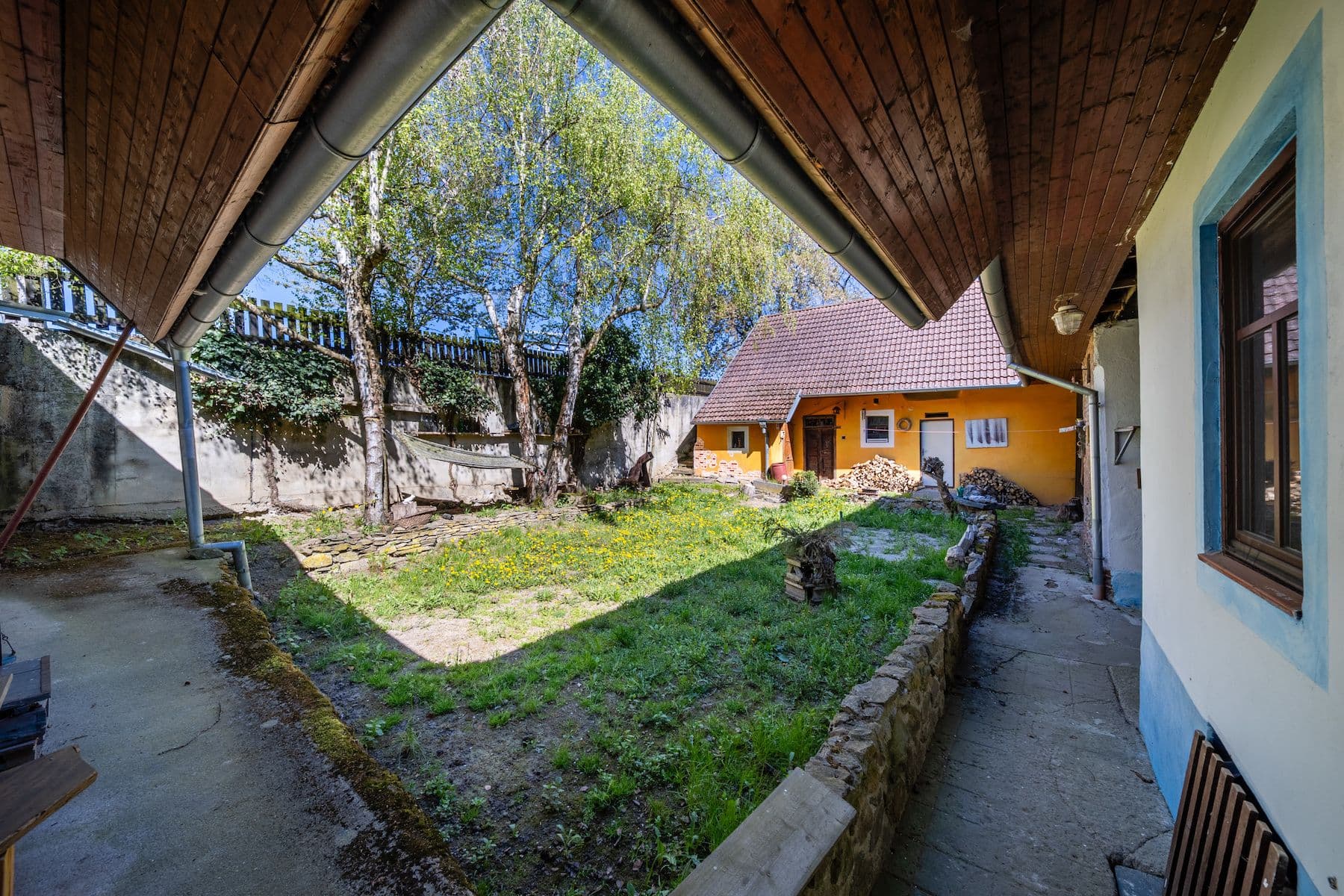 Prodej chaty, chalupy 80 m², pozemek 731 m², Týn nad Vltavou, Jihočeský kraj Prodej chaty, chalupy 80 m², pozemek 731 m², Týn nad Vltavou, Jihočeský kraj