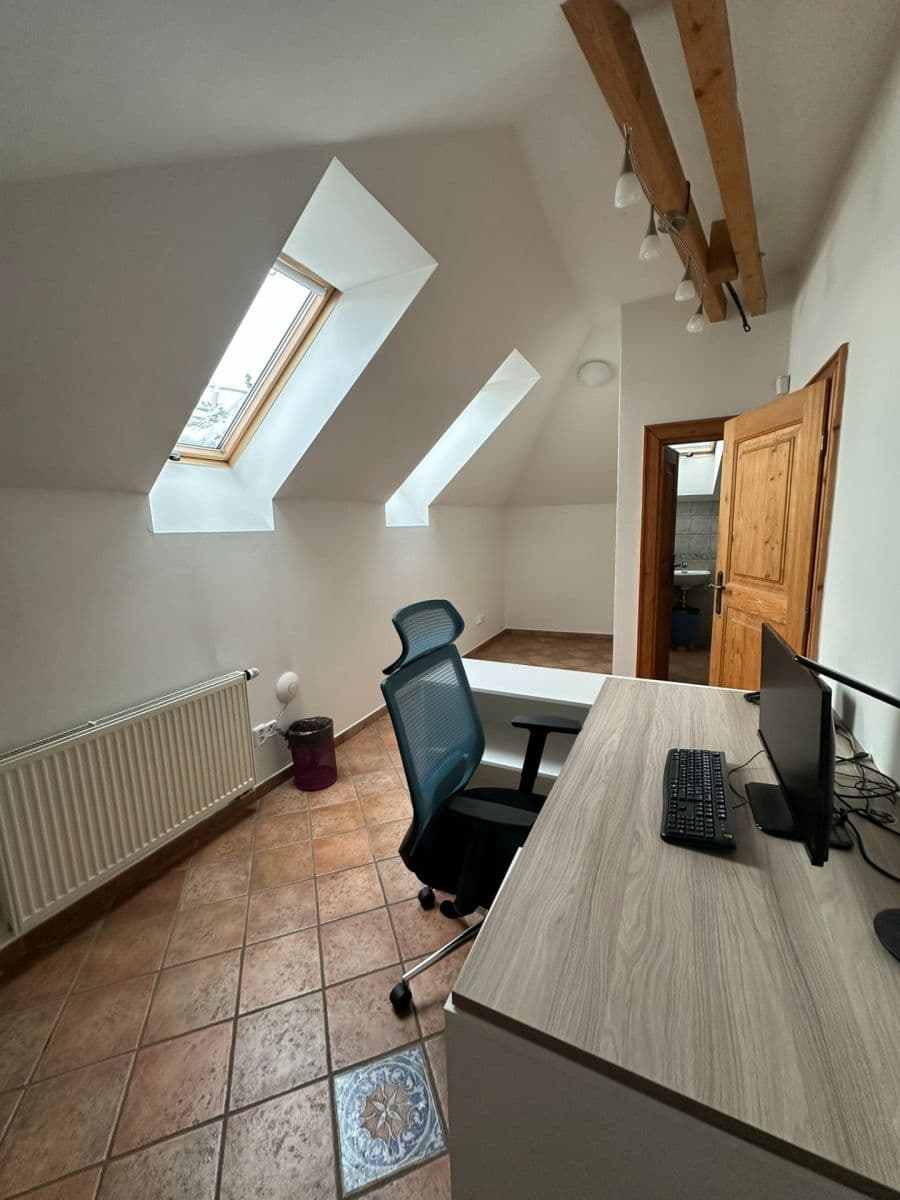 Pronájem domu 160 m², pozemek 43 m², K Horkám, Praha, Praha Pronájem domu 160 m², pozemek 43 m², K Horkám, Praha, Praha