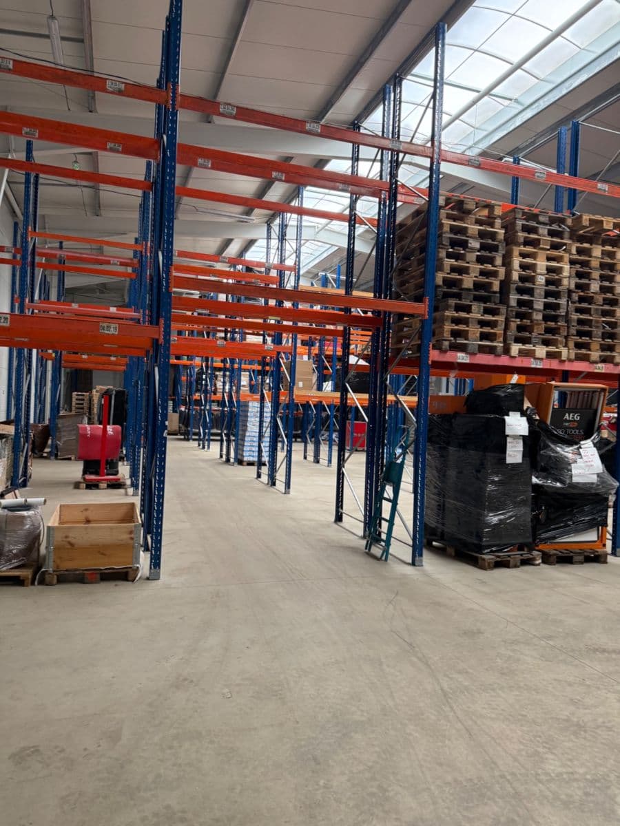 Pronájem nebytového prostoru 800 m², 3322, Jiřice, Středočeský kraj Pronájem nebytového prostoru 800 m², 3322, Jiřice, Středočeský kraj