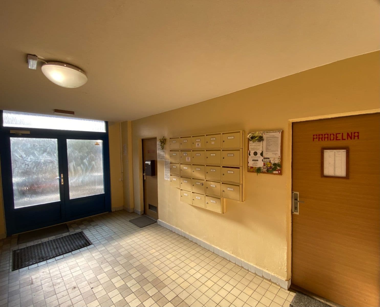 Prodej bytu 1+kk 22 m², Hilarova, Ústí nad Labem, Ústecký kraj Prodej bytu 1+kk 22 m², Hilarova, Ústí nad Labem, Ústecký kraj