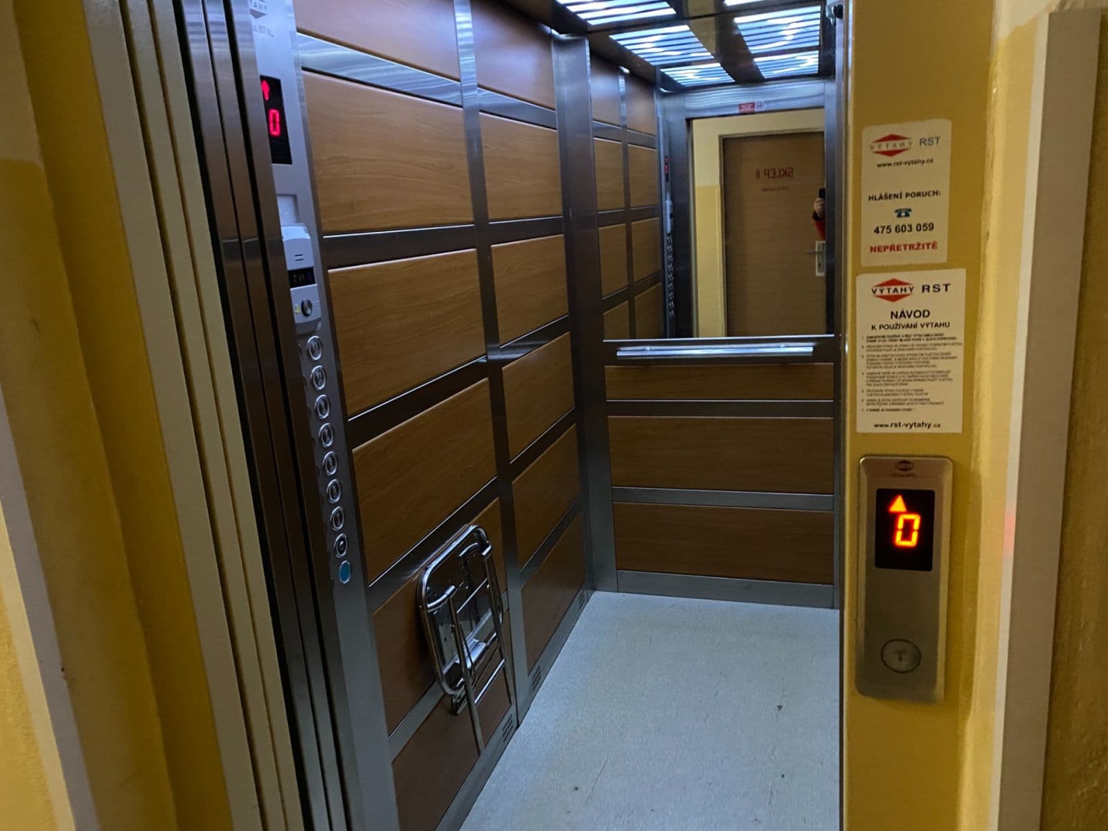 Prodej bytu 1+kk 22 m², Hilarova, Ústí nad Labem, Ústecký kraj Prodej bytu 1+kk 22 m², Hilarova, Ústí nad Labem, Ústecký kraj