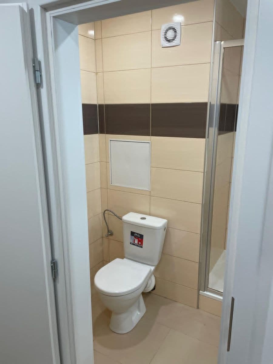 Pronájem bytu 2+1 43 m², Ciolkovského, Praha, Praha Pronájem bytu 2+1 43 m², Ciolkovského, Praha, Praha