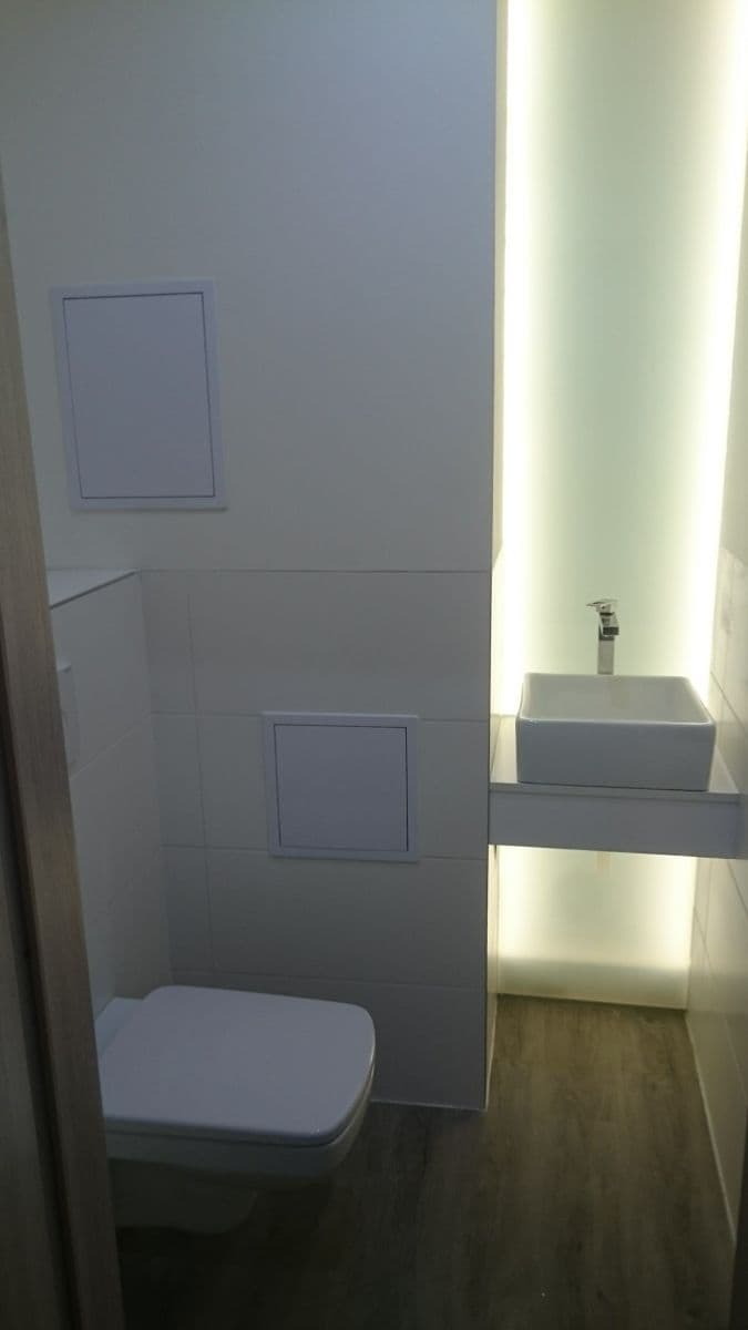 Pronájem bytu 2+kk 54 m², Pod Lipami, Praha, Praha Pronájem bytu 2+kk 54 m², Pod Lipami, Praha, Praha