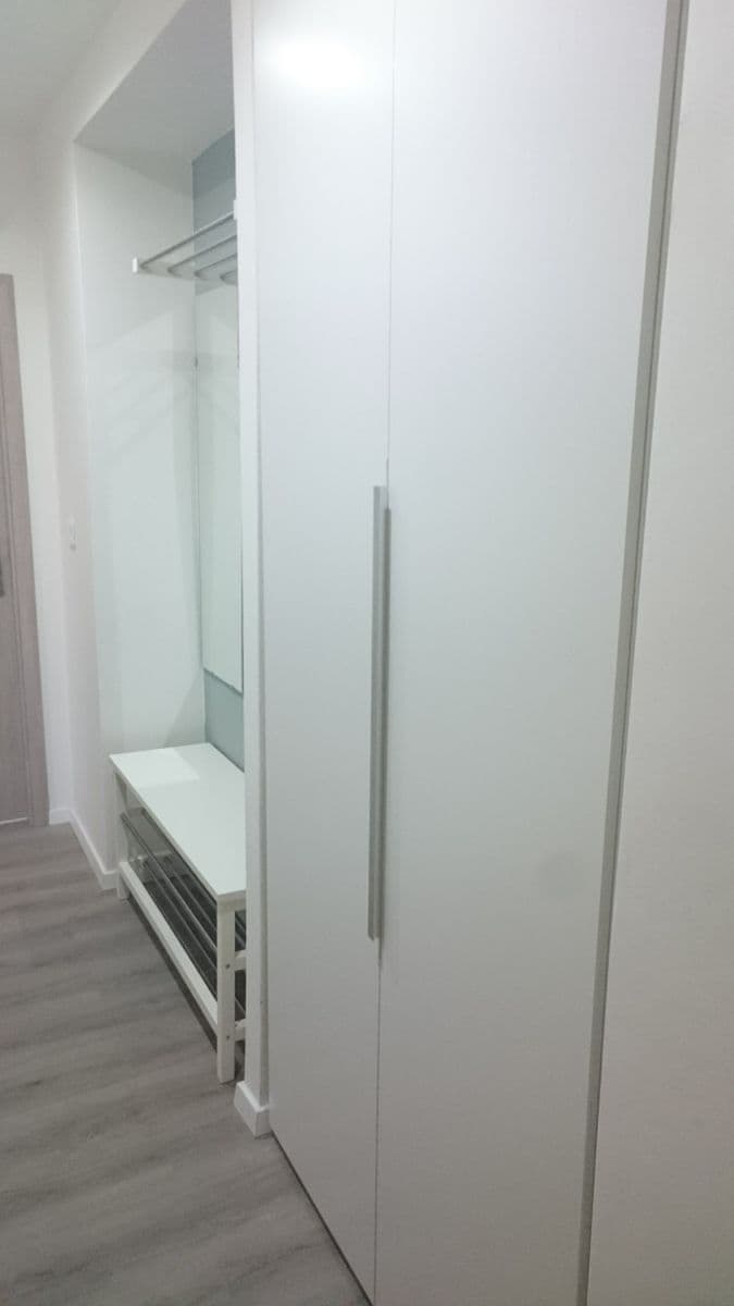 Pronájem bytu 2+kk 54 m², Pod Lipami, Praha, Praha Pronájem bytu 2+kk 54 m², Pod Lipami, Praha, Praha