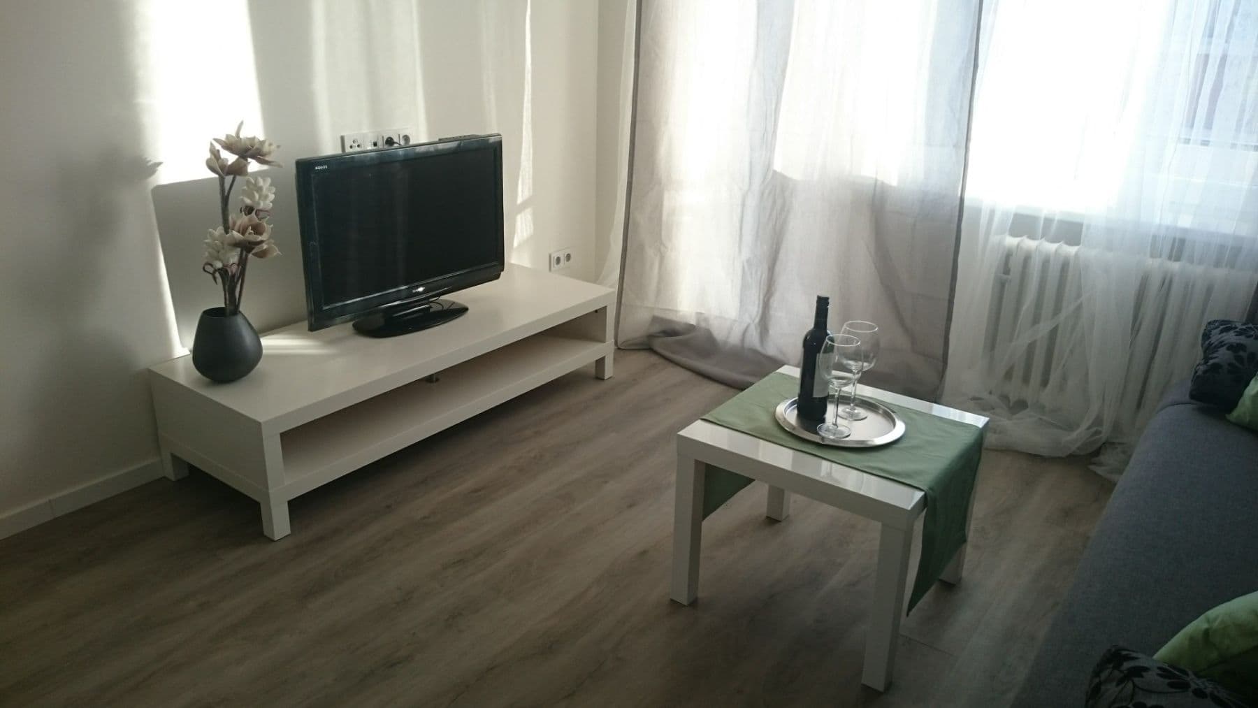 Pronájem bytu 2+kk 54 m², Pod Lipami, Praha, Praha Pronájem bytu 2+kk 54 m², Pod Lipami, Praha, Praha