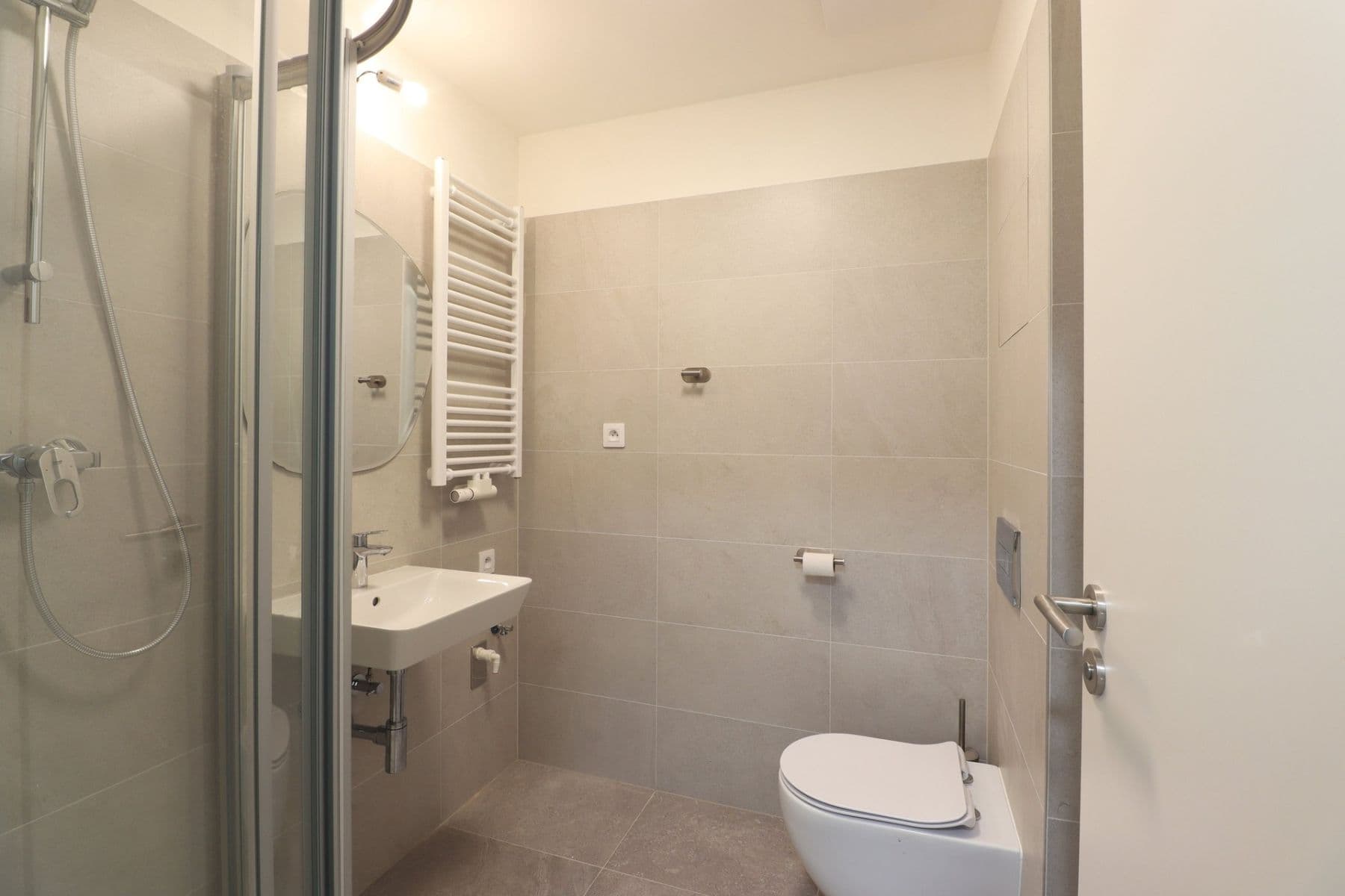 Pronájem bytu 1+kk 22 m², V Kněžívce, Tuchoměřice, Středočeský kraj Pronájem bytu 1+kk 22 m², V Kněžívce, Tuchoměřice, Středočeský kraj