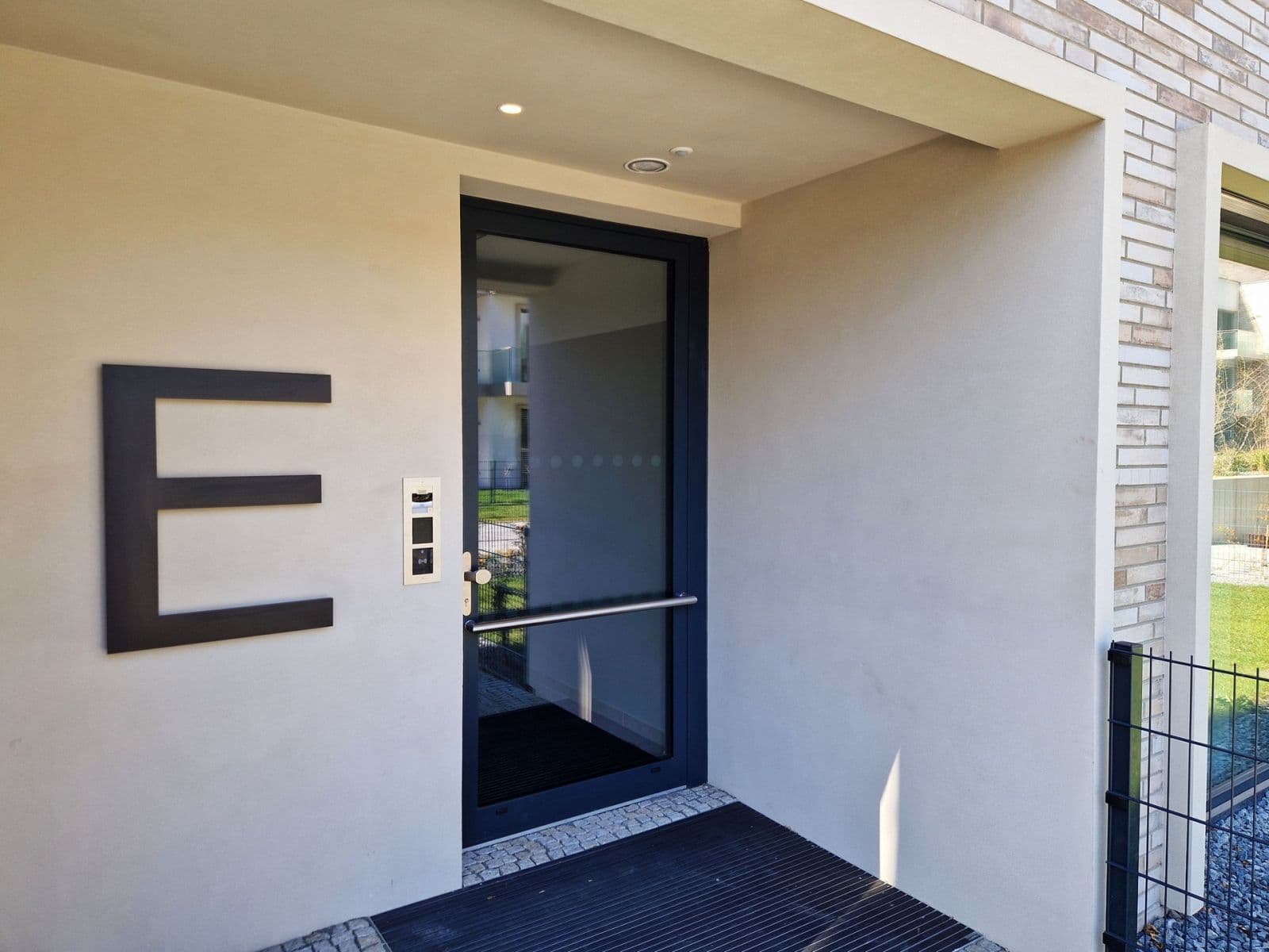 Pronájem bytu 1+kk 35 m², U průhonu, Praha, Praha Pronájem bytu 1+kk 35 m², U průhonu, Praha, Praha