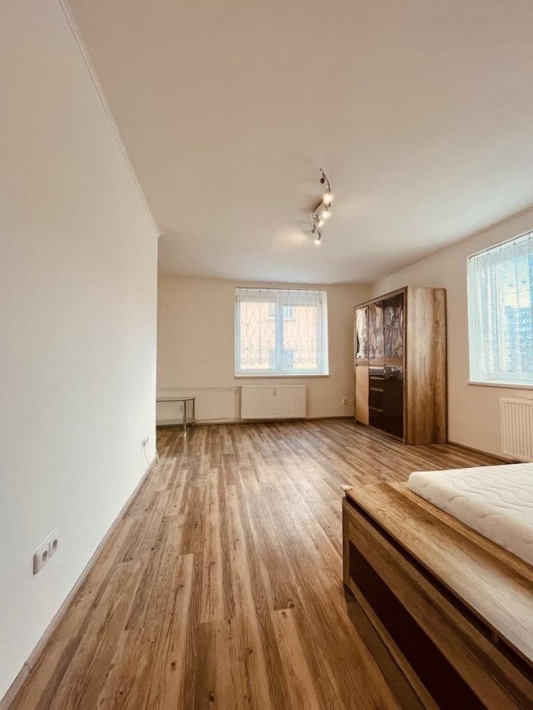 Prodej bytu 1+1 40 m², Garážní, Ostrava, Moravskoslezský kraj Prodej bytu 1+1 40 m², Garážní, Ostrava, Moravskoslezský kraj