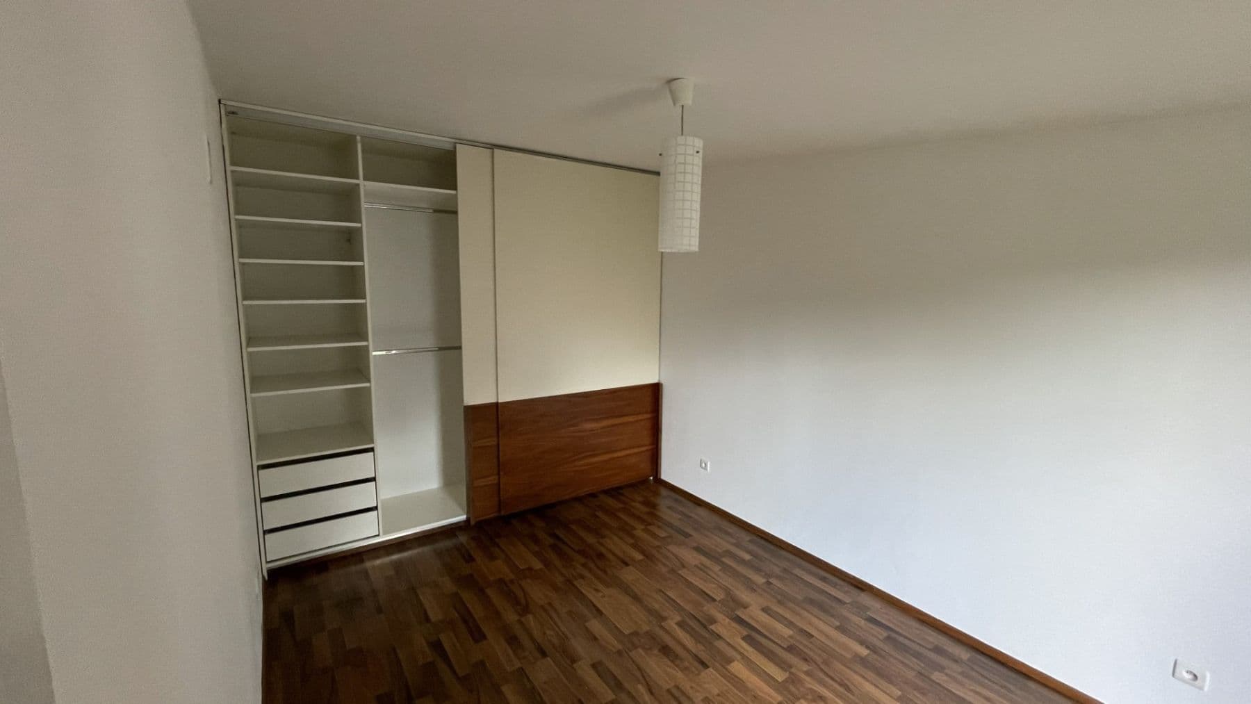 Pronájem domu 116 m², pozemek 294 m², Pod Kapličkou, Zeleneč, Středočeský kraj Pronájem domu 116 m², pozemek 294 m², Pod Kapličkou, Zeleneč, Středočeský kraj