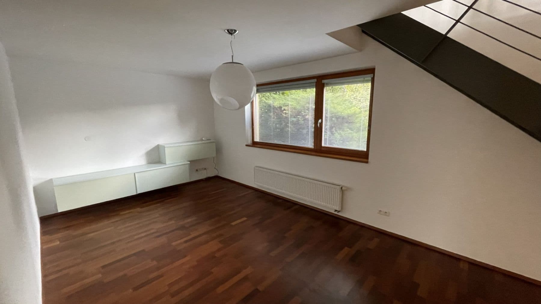 Pronájem domu 116 m², pozemek 294 m², Pod Kapličkou, Zeleneč, Středočeský kraj Pronájem domu 116 m², pozemek 294 m², Pod Kapličkou, Zeleneč, Středočeský kraj