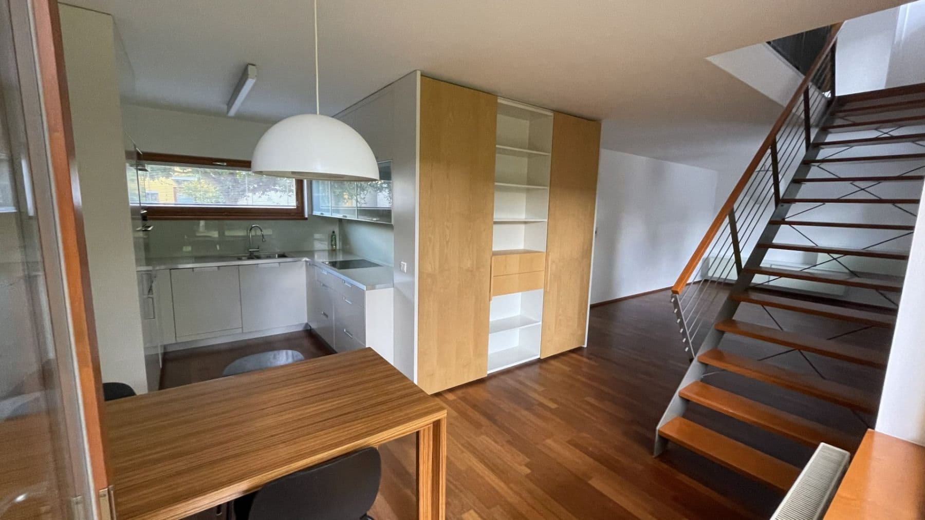 Pronájem domu 116 m², pozemek 294 m², Pod Kapličkou, Zeleneč, Středočeský kraj Pronájem domu 116 m², pozemek 294 m², Pod Kapličkou, Zeleneč, Středočeský kraj