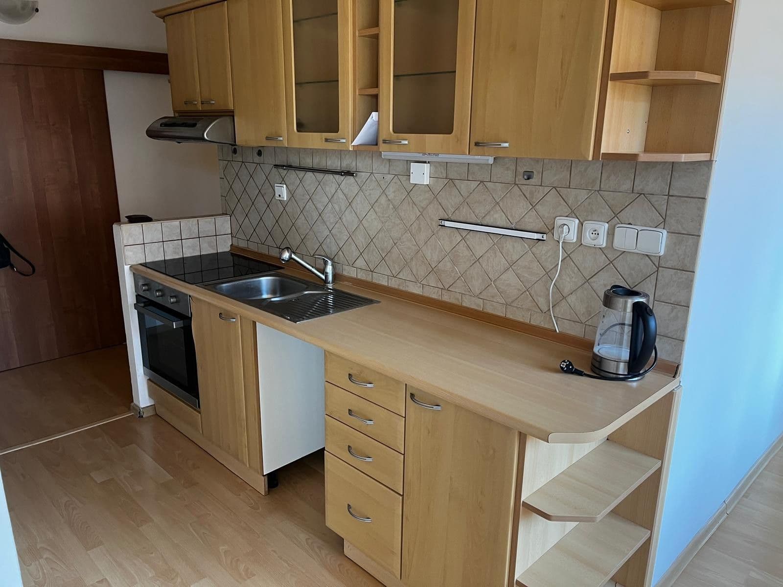 Pronájem bytu 3+1 74 m², Družba, Brumov-Bylnice, Zlínský kraj Pronájem bytu 3+1 74 m², Družba, Brumov-Bylnice, Zlínský kraj