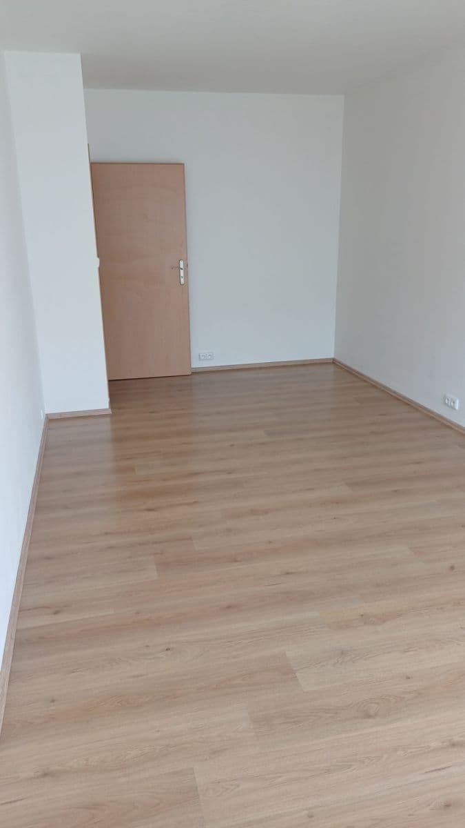 Pronájem bytu 2+kk 60 m², Na Honech I, Zlín, Zlínský kraj Pronájem bytu 2+kk 60 m², Na Honech I, Zlín, Zlínský kraj