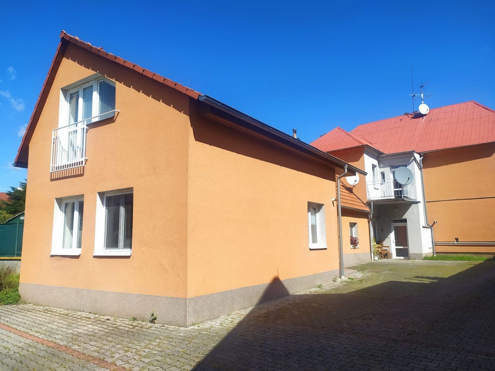 Prodej domu 265 m², pozemek 904 m², Pražská, Chlumec nad Cidlinou, Královéhradecký kraj Prodej domu 265 m², pozemek 904 m², Pražská, Chlumec nad Cidlinou, Královéhradecký kraj