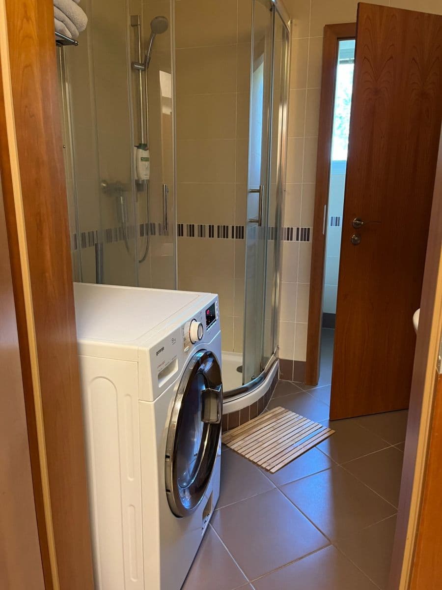 Pronájem bytu 1+kk 32 m², Nademlejnská, Praha, Praha Pronájem bytu 1+kk 32 m², Nademlejnská, Praha, Praha