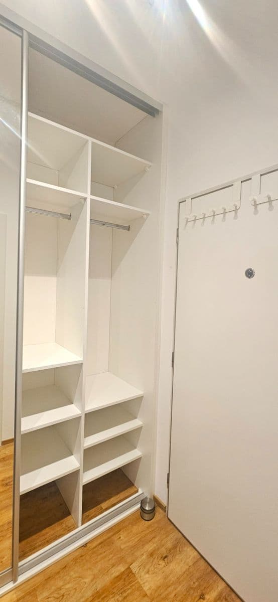 Prodej bytu 1+kk 37 m², Štanderova, Praha, Praha Prodej bytu 1+kk 37 m², Štanderova, Praha, Praha