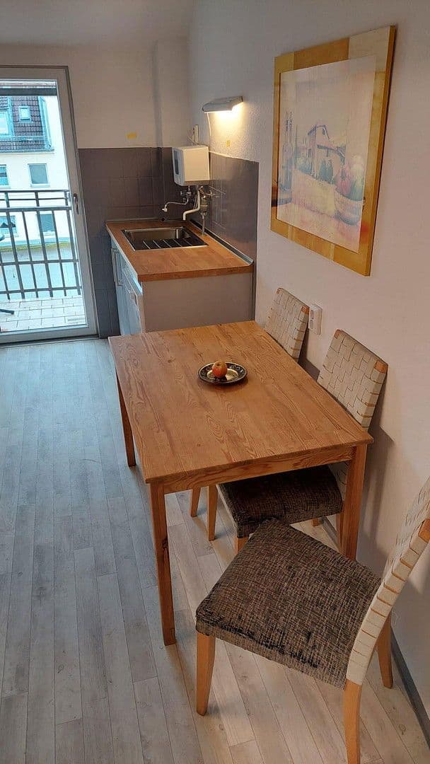 Pronájem bytu 3+1 65 m², Munkerstr., Nürnberg, Bavorsko Pronájem bytu 3+1 65 m², Munkerstr., Nürnberg, Bavorsko