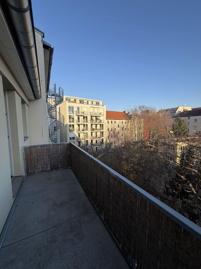 Prodej bytu 2+kk 86 m², Colbestrasse 23, Berlin Friedrichshain, Berlín Prodej bytu 2+kk 86 m², Colbestrasse 23, Berlin Friedrichshain, Berlín