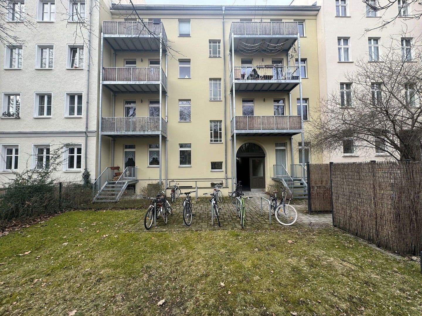 Prodej bytu 2+kk 86 m², Colbestrasse 23, Berlin Friedrichshain, Berlín Prodej bytu 2+kk 86 m², Colbestrasse 23, Berlin Friedrichshain, Berlín