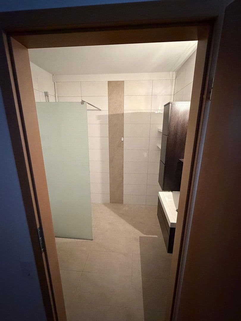 Pronájem bytu 1+1 45 m², Eierstr. X, Stuttgart, Bádensko-Württembersko Pronájem bytu 1+1 45 m², Eierstr. X, Stuttgart, Bádensko-Württembersko