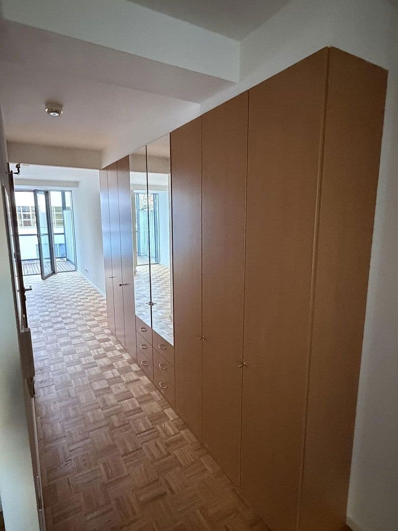 Pronájem bytu 1+1 45 m², Eierstr. X, Stuttgart, Bádensko-Württembersko Pronájem bytu 1+1 45 m², Eierstr. X, Stuttgart, Bádensko-Württembersko