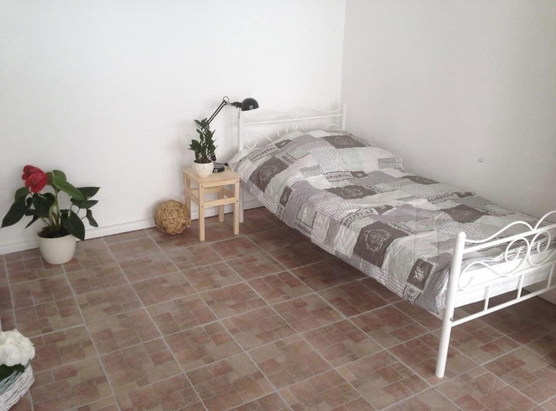 Pronájem bytu 1+1 12 m², Berlin, Berlín Pronájem bytu 1+1 12 m², Berlin, Berlín